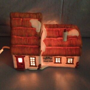 Dept 56 Dickens Village THE COTTAGE OF BOB CRATCHIT AND TINY TIM 1986